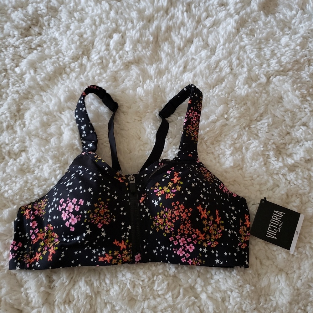Victoria sport bra 36B